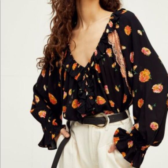 Free People Tops - NWT Free People Poppy Floral V-neck Bodysuit Sz M